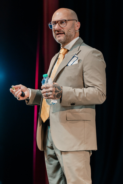 Alessio Paracchino - weshare6